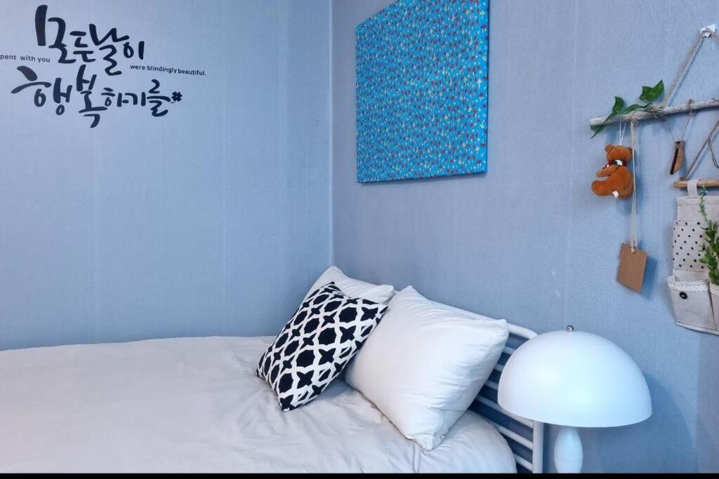#a5 Opensale Long-term Discount On The 1st Floor Of Mapo Sinchon Hotspot For 5 Minutes Walk From Hongik 4 Villa Seoul
